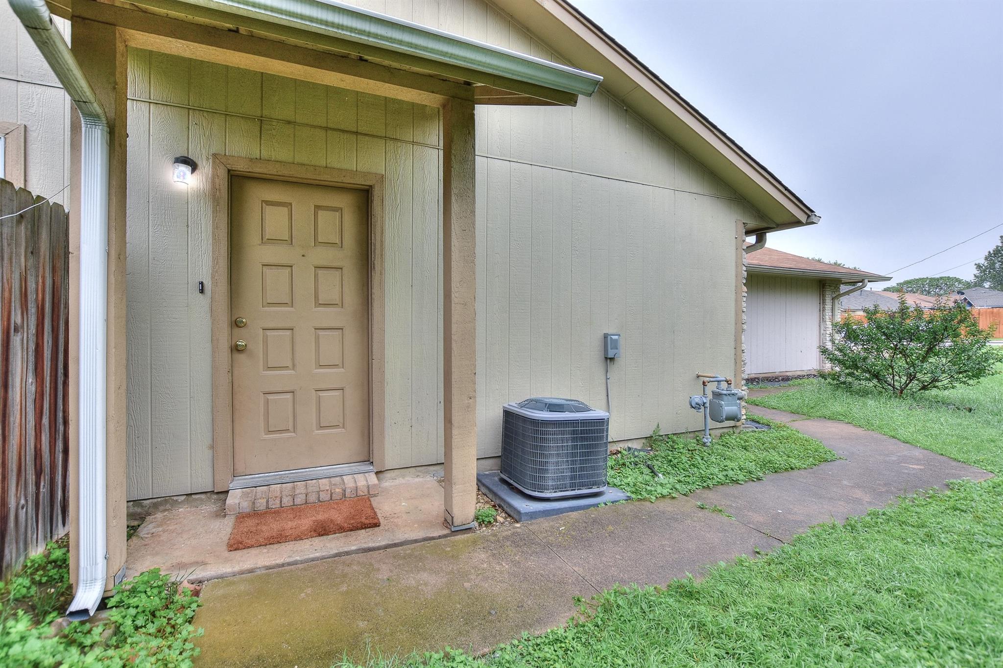 16132 Fitchburg CIR