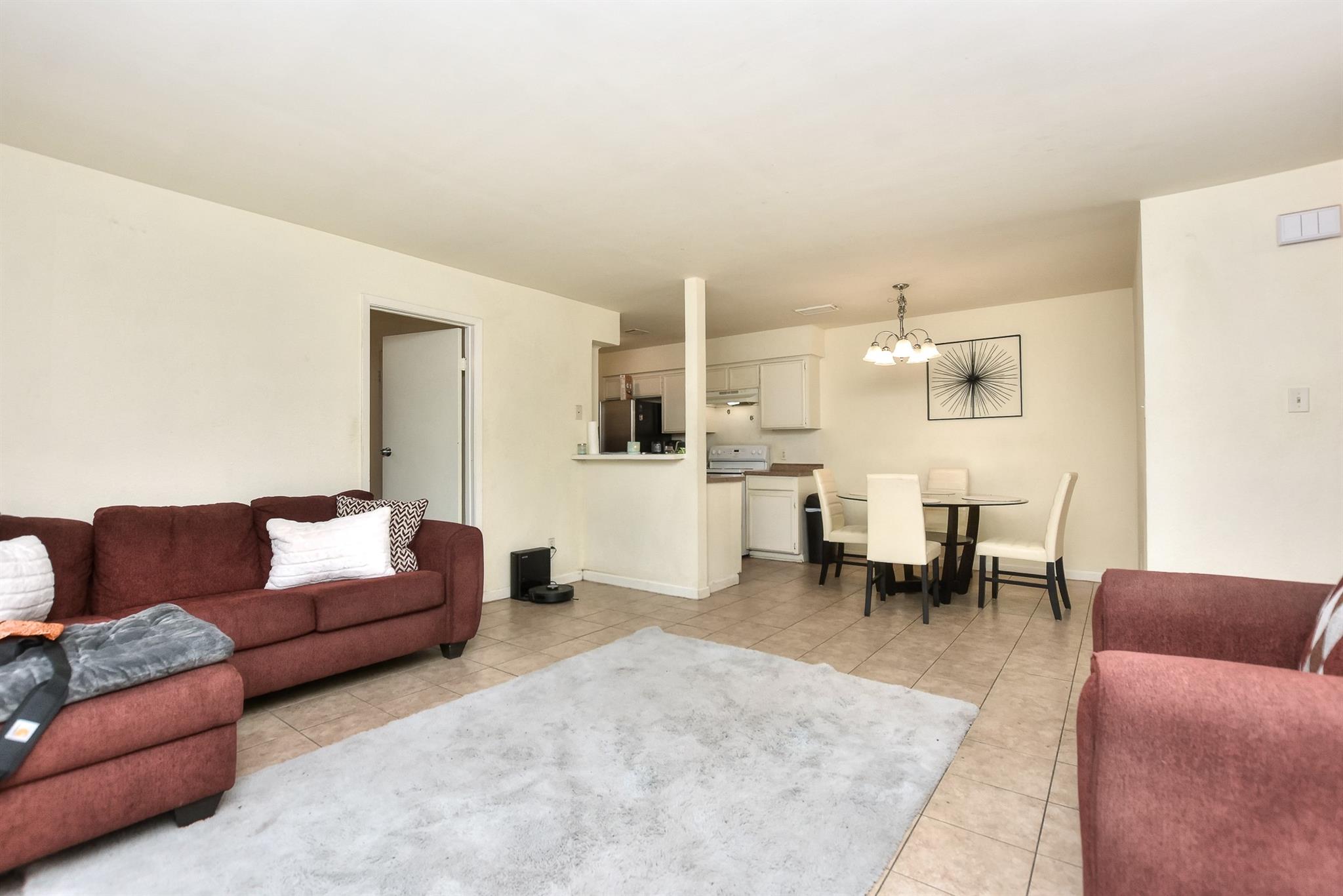 16132 Fitchburg CIR