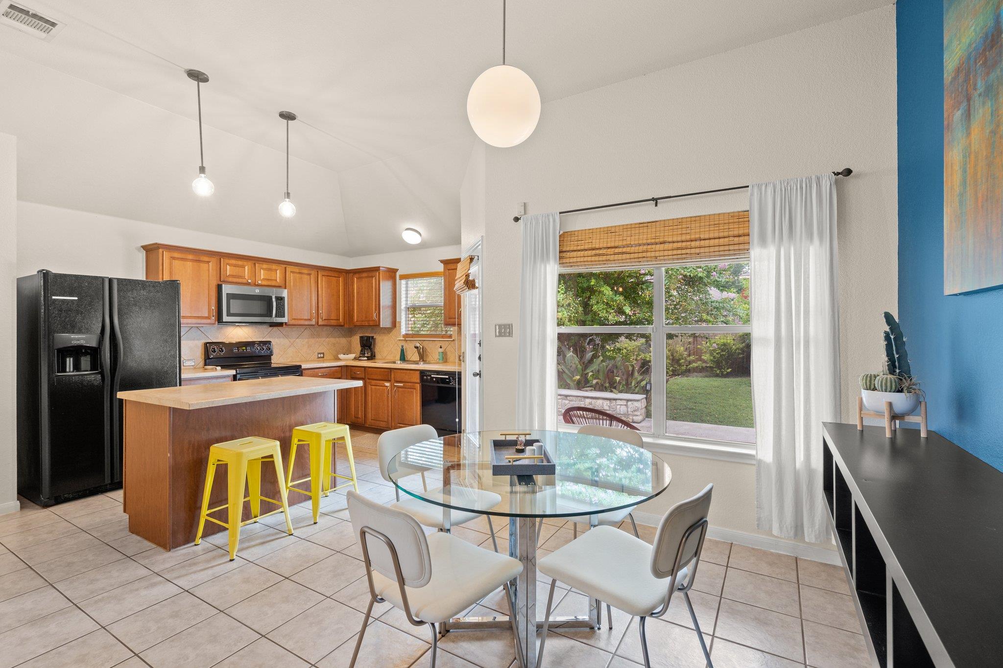 1900 Melissa Oaks LN