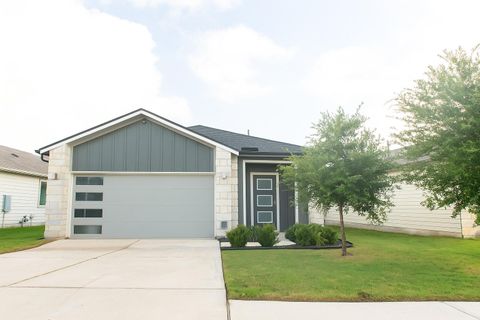 Photo of 324 Millbrook BLVD, San Marcos, TX 78666 (MLS # 1562534)