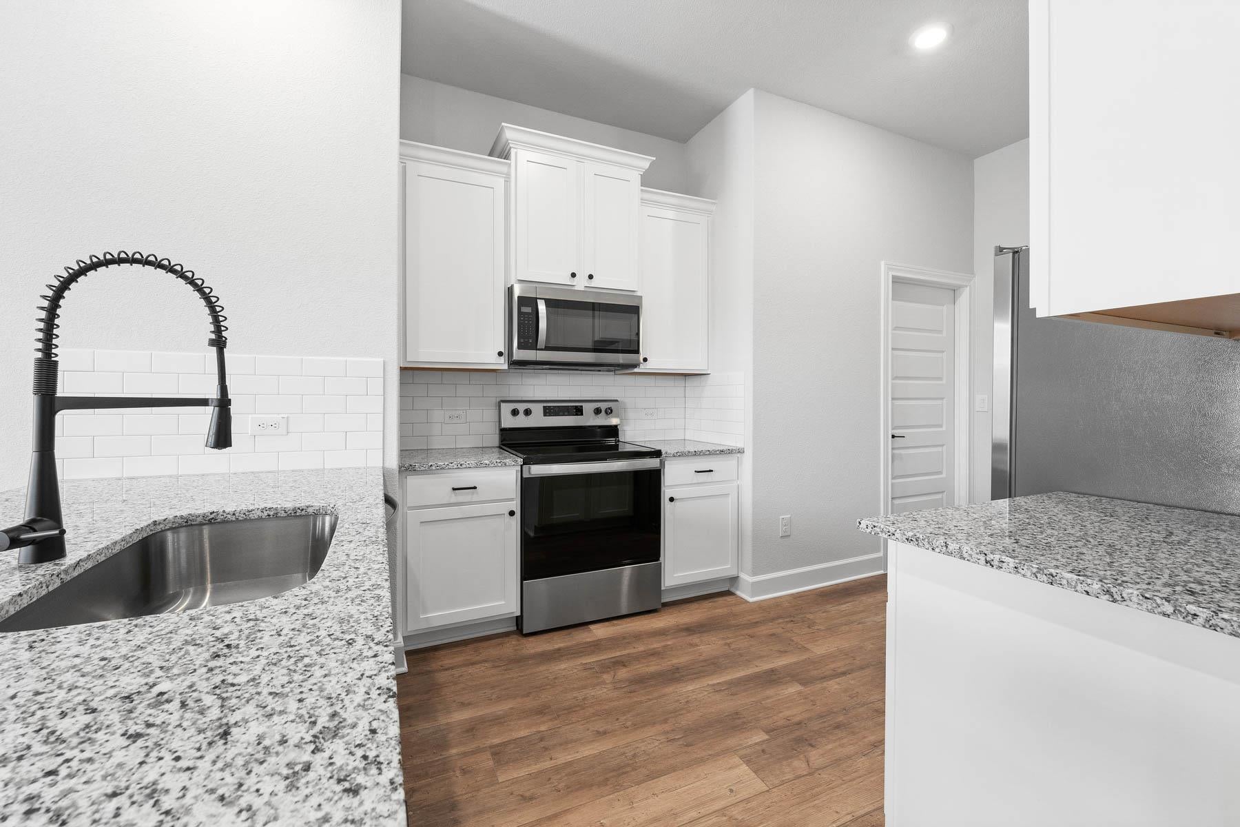 9617 Gladsome PATH