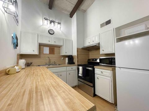 2404 Longview ST 204 Austin TX 78705