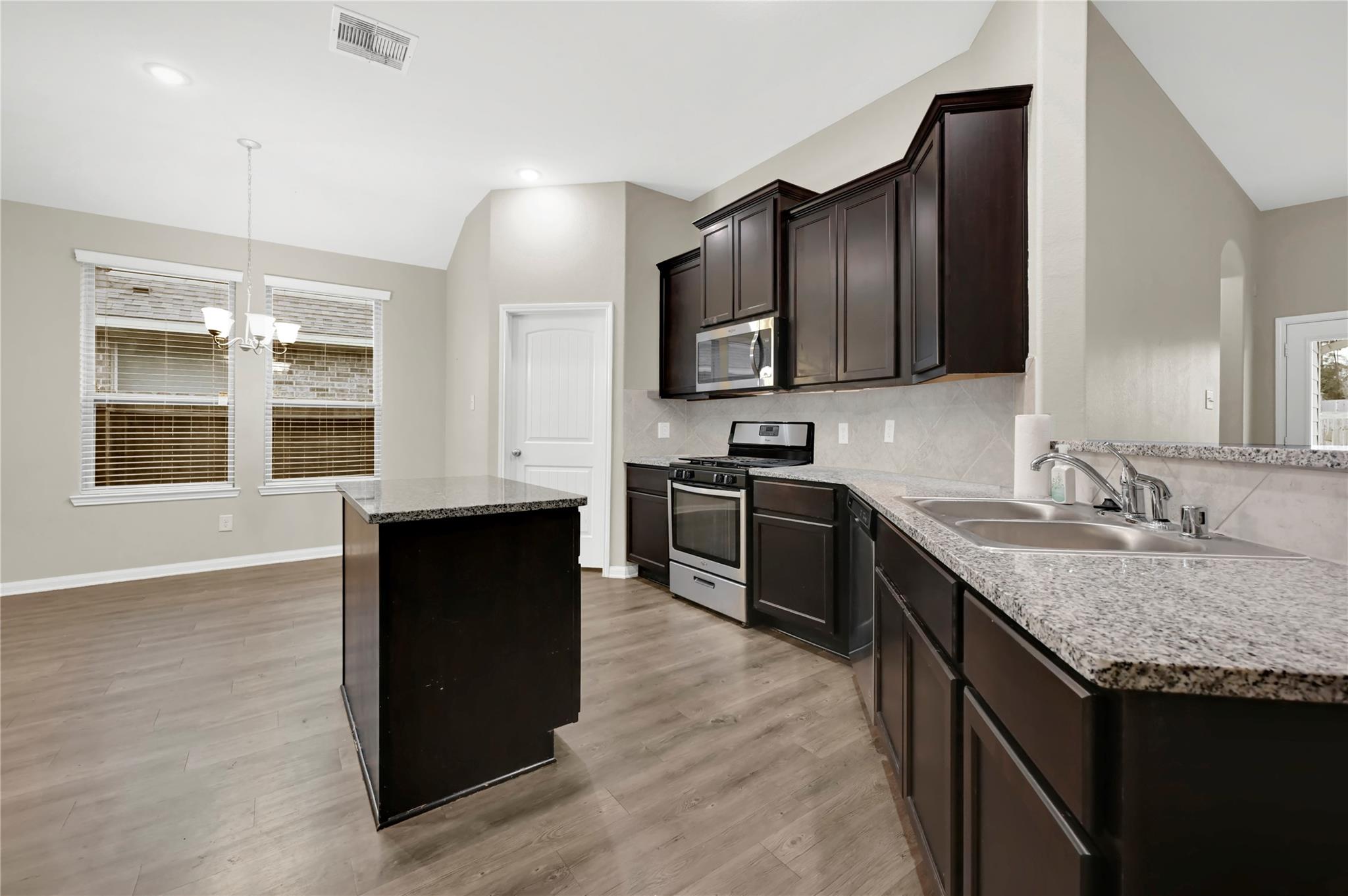 2509 Holly Laurel MNR