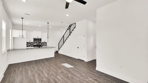 Tiny photo for 1106 Begonia TER #2, Austin, TX 78741 (MLS # 7061293)