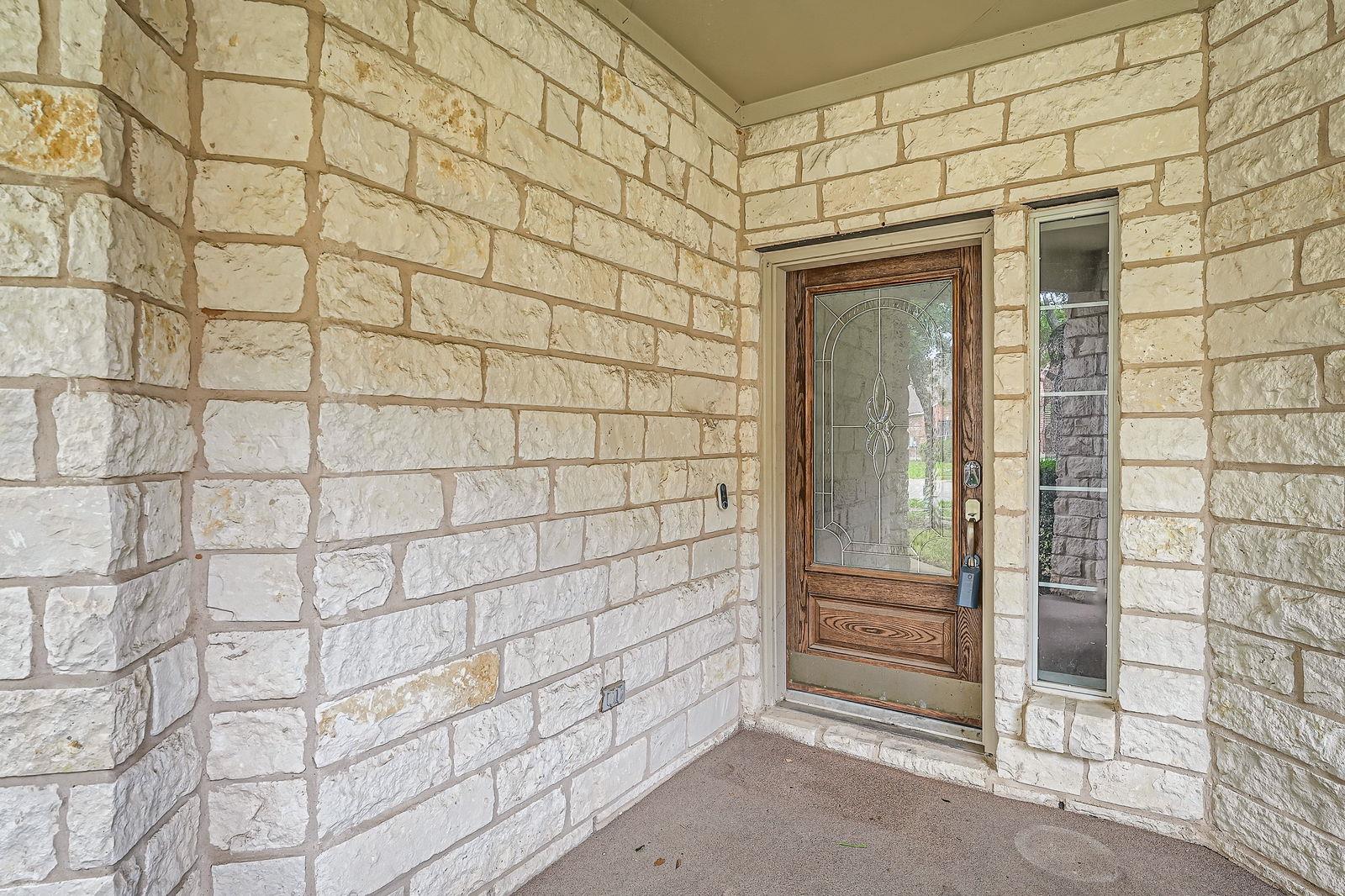 404 Scarlet Maple DR