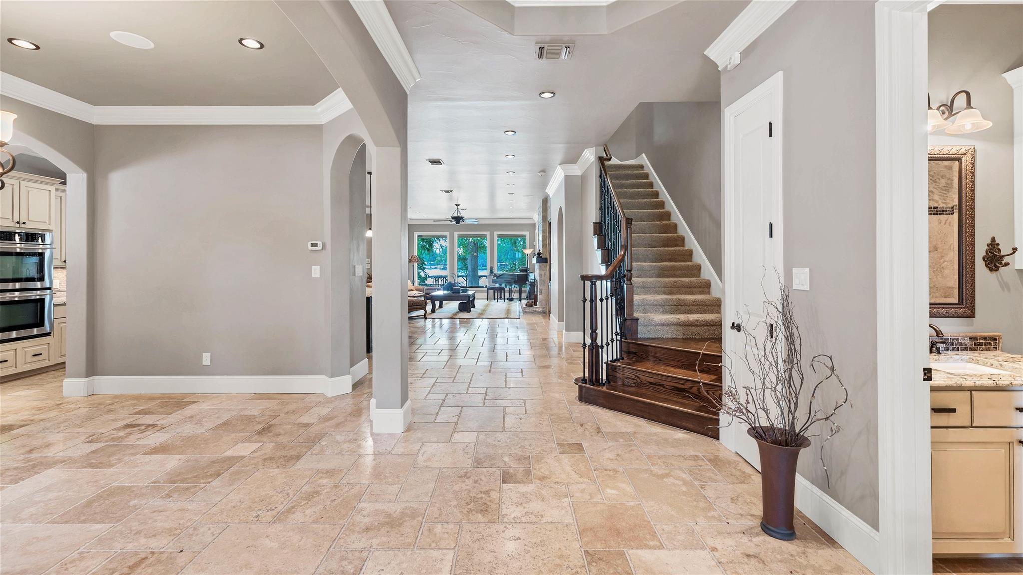 368 Rancho RD