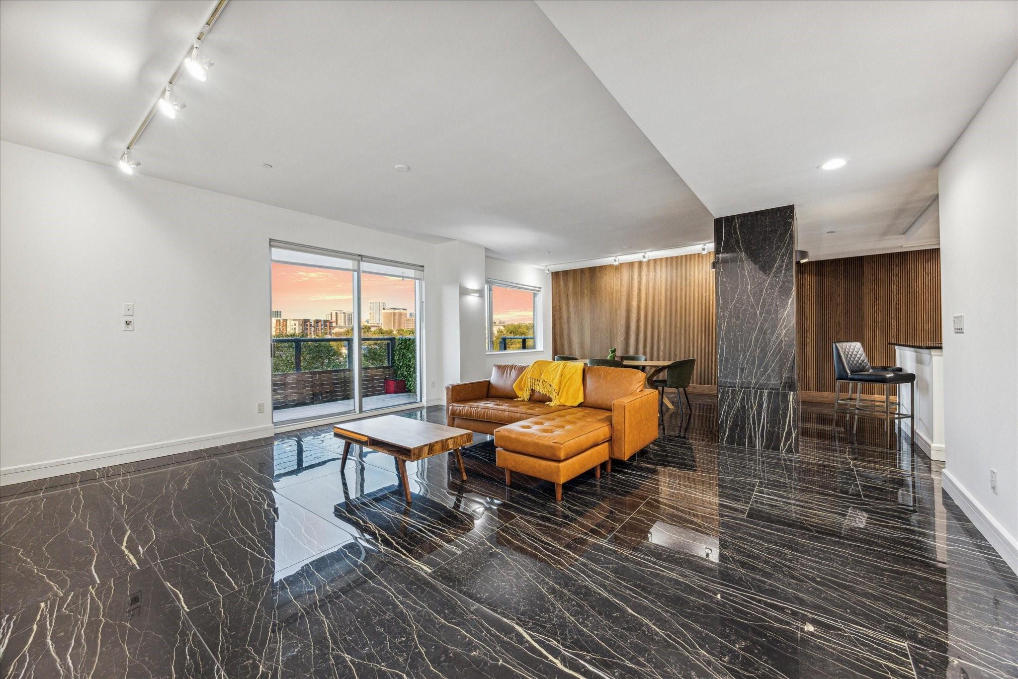 901 W 9th ST 401