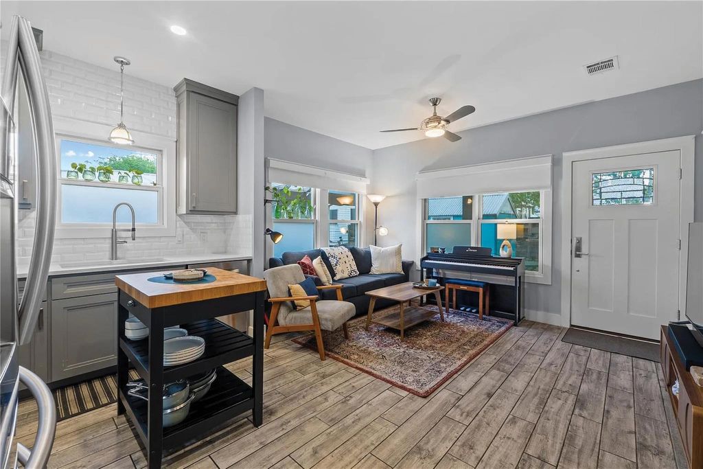 Photo of 5508 Avenue G #B, Austin, TX 78751 (MLS # 4330836)
