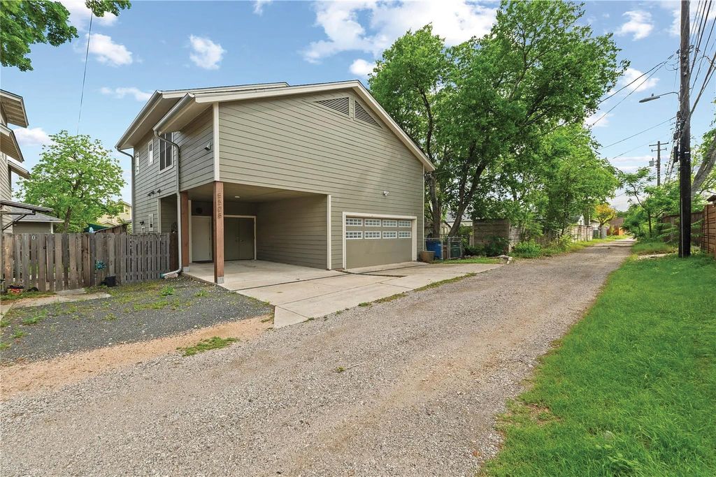 Photo of 5508 Avenue G #B, Austin, TX 78751 (MLS # 4330836)