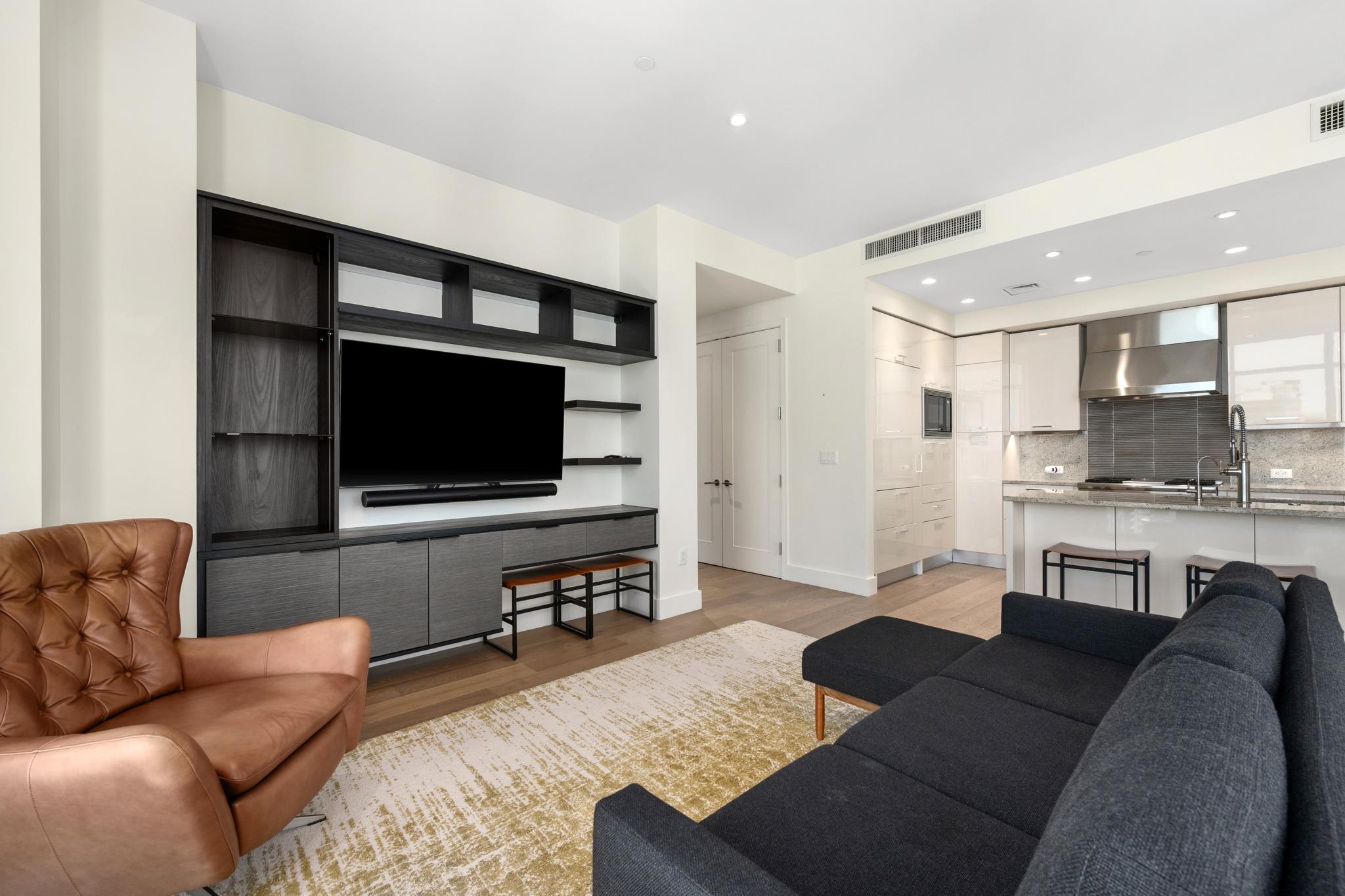 200 Congress Ave 26C