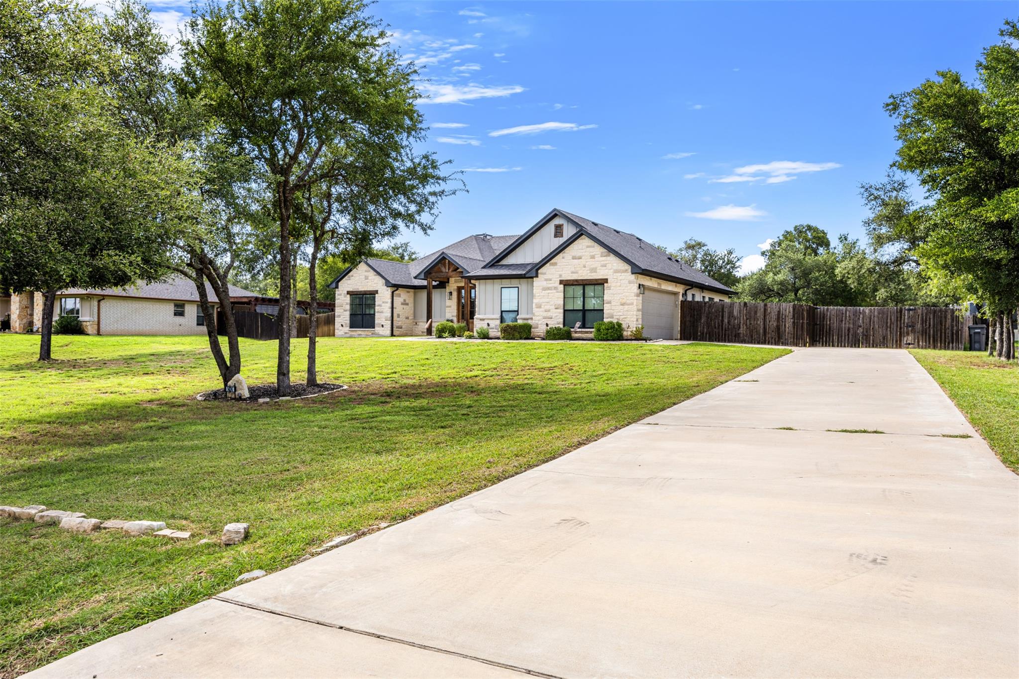 1424 County Road 3152
