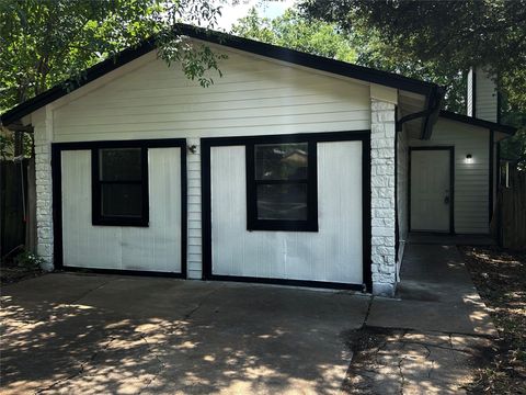 4801 Bergfield DR Austin TX 78744
