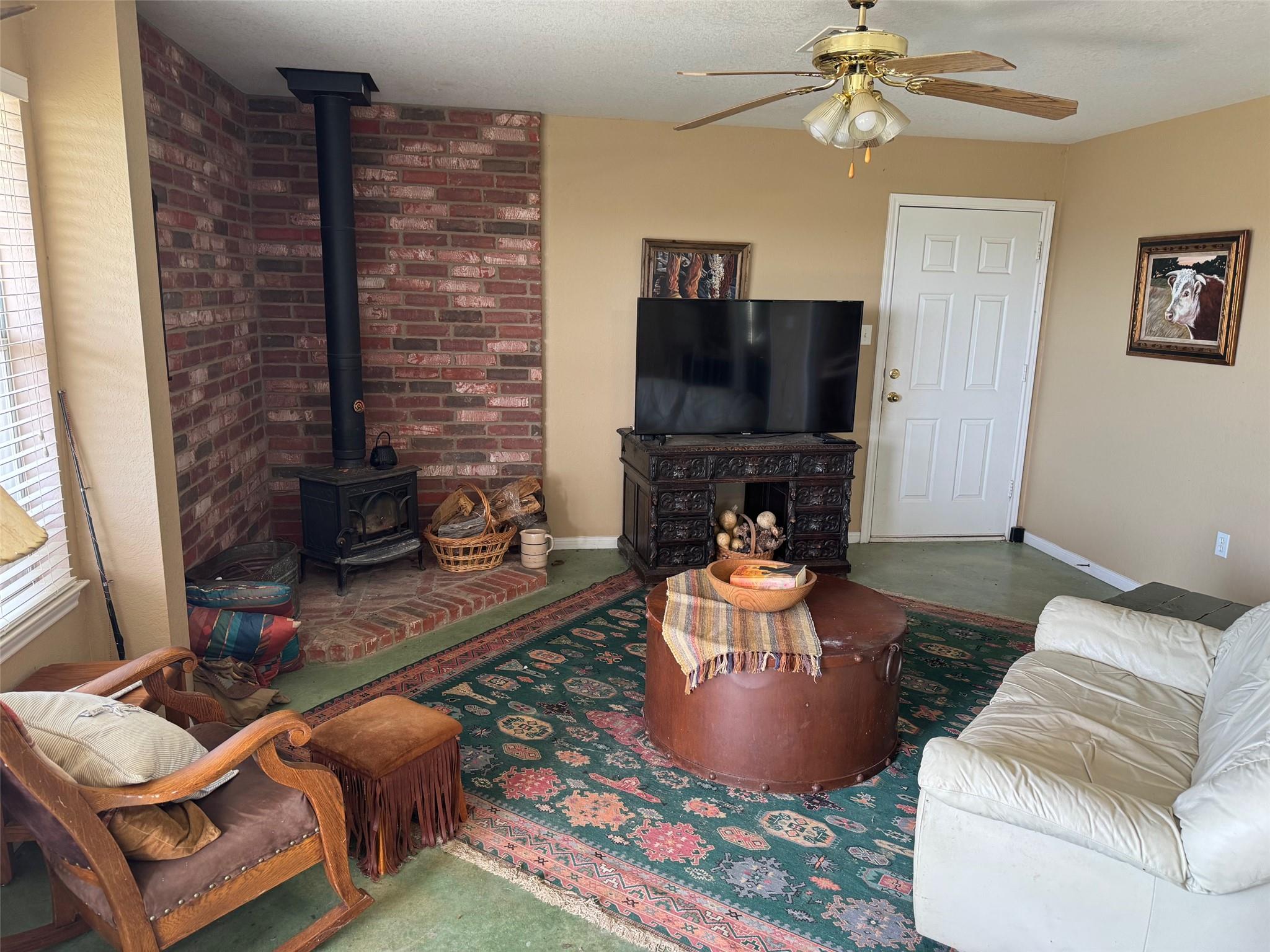 460 Private Road 1236