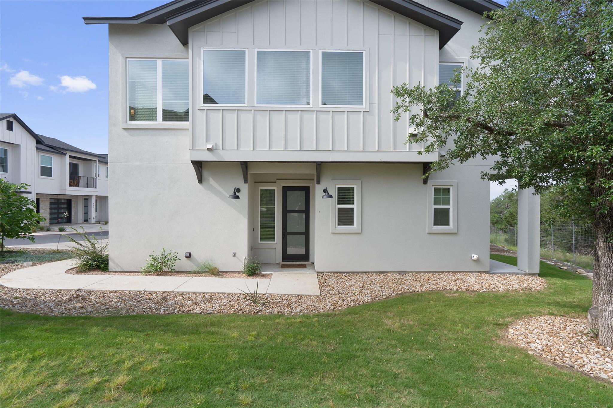 12001 Vista Parke DR 406