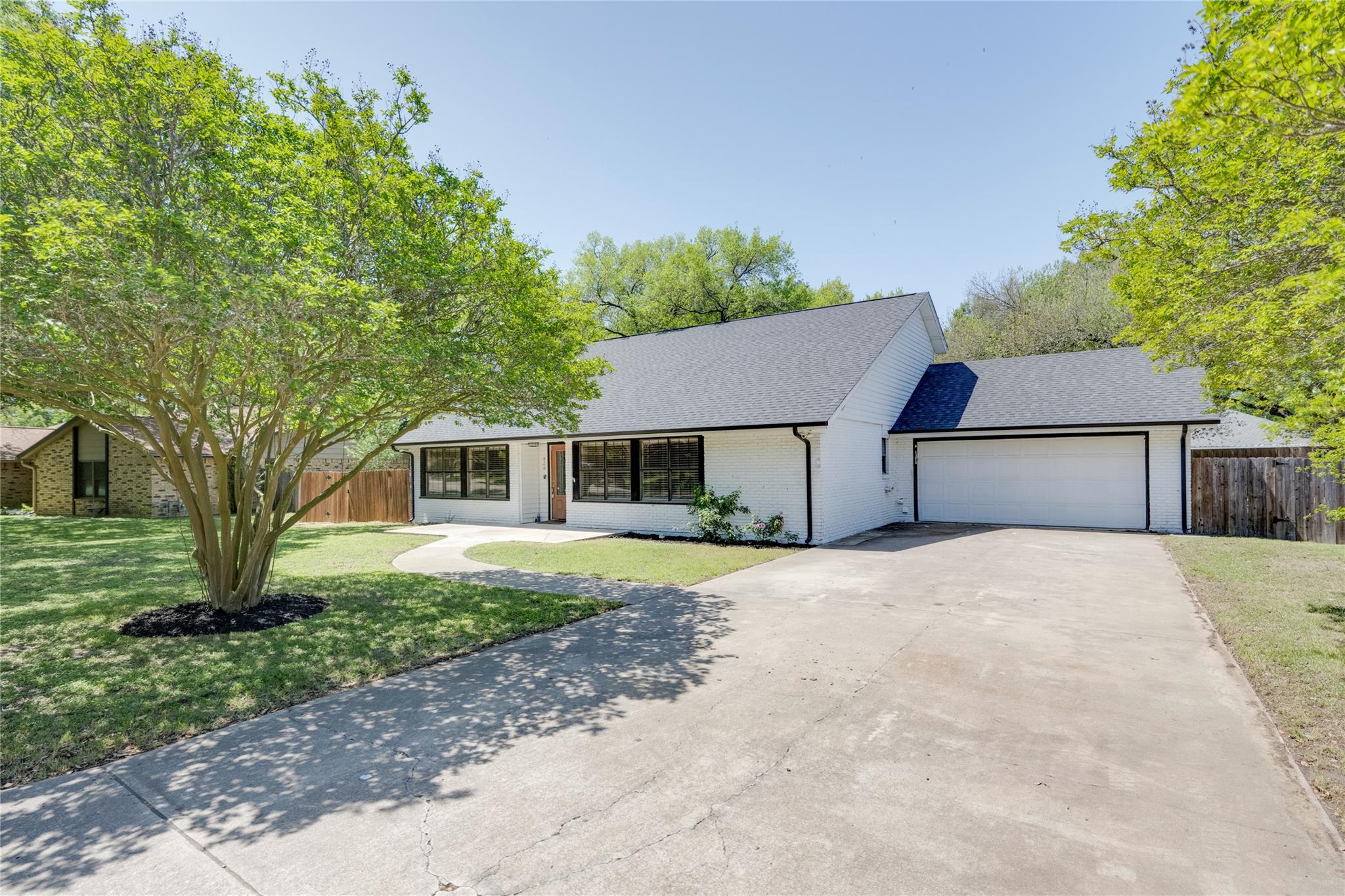 426 Connolly CIR W