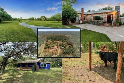 Photo of 1750 Craddock Ave, San Marcos, TX 78666 (MLS # 4937843)