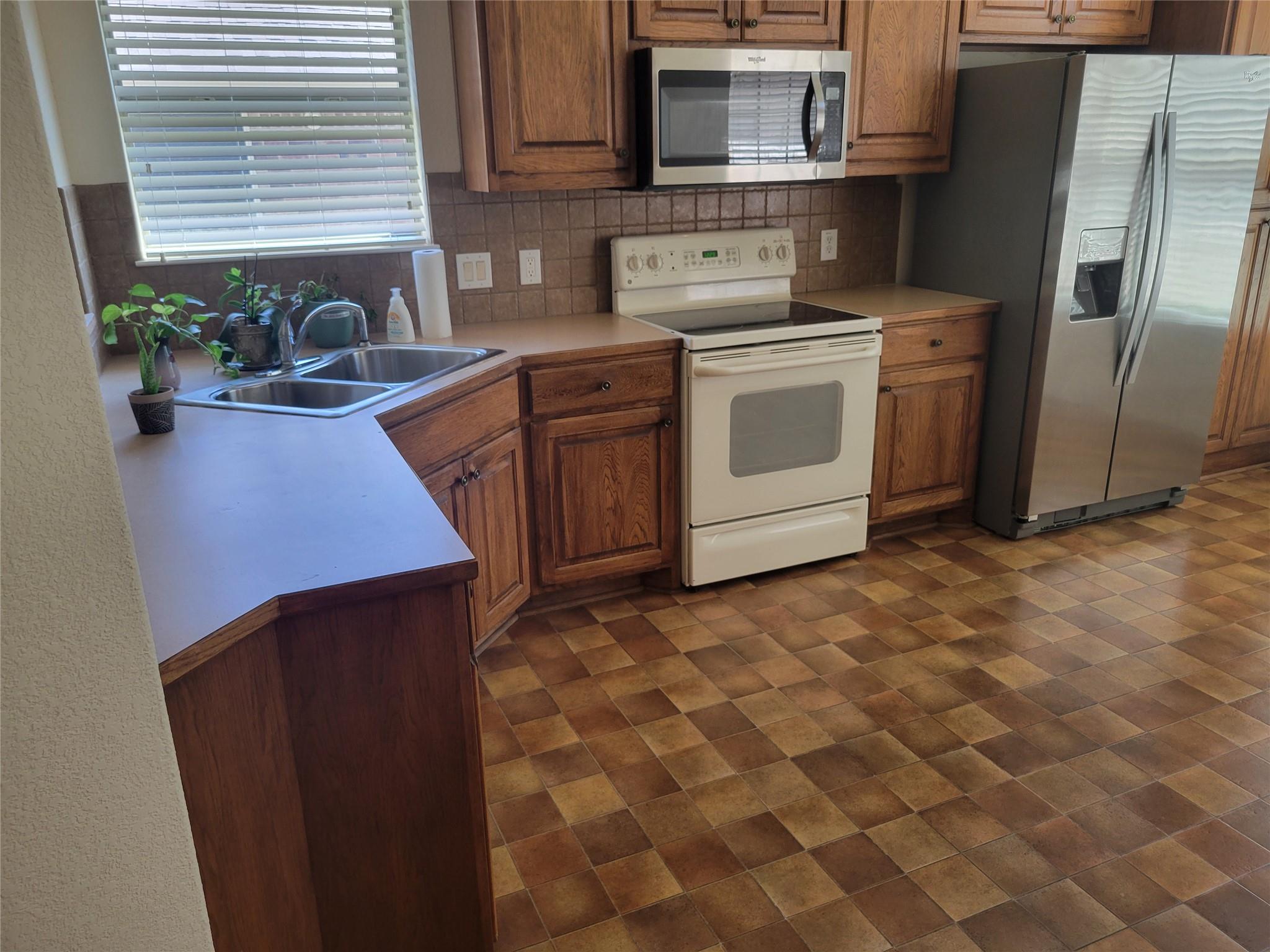 410 Brazos DR
