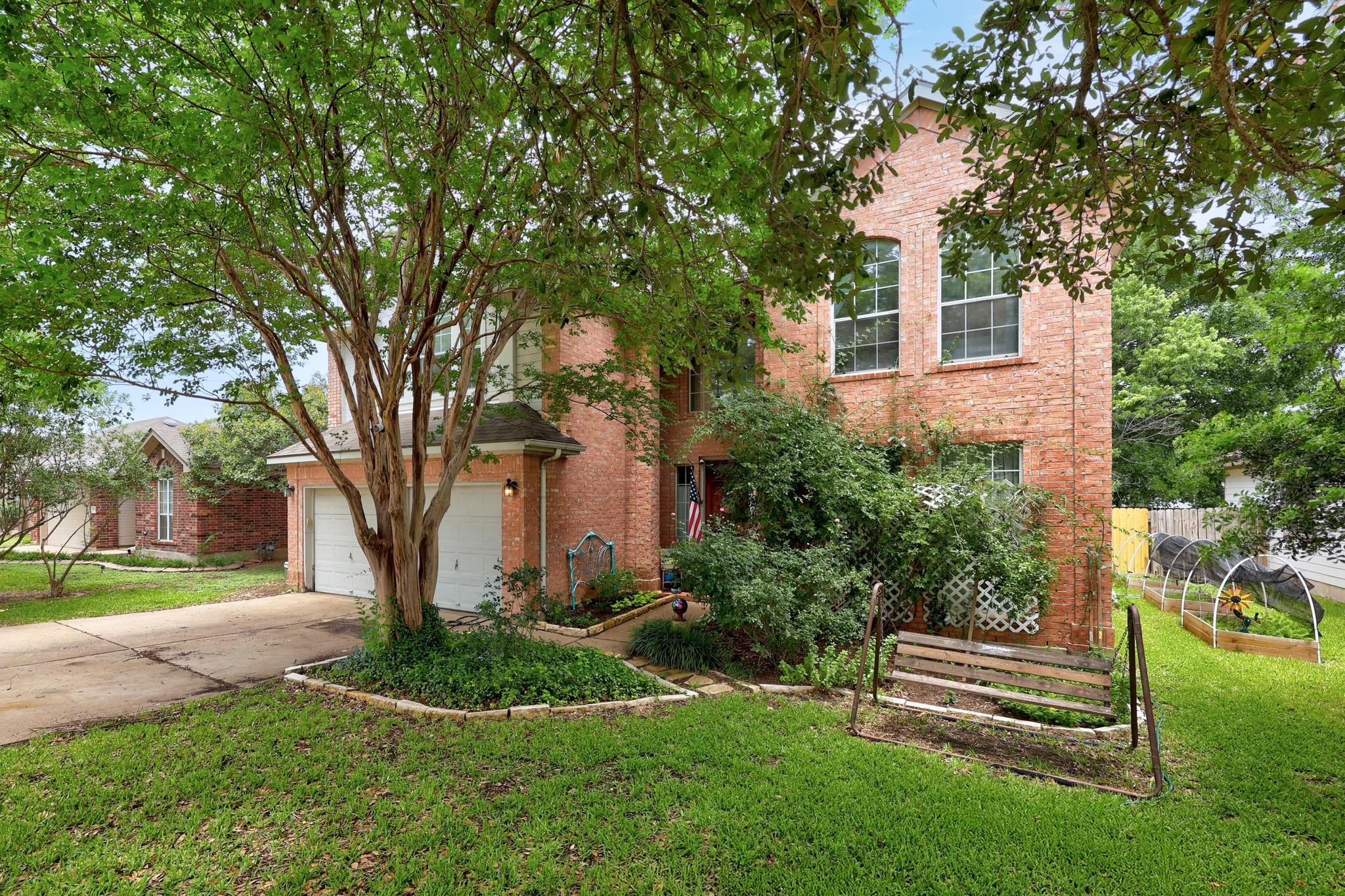 1306 River Oak DR