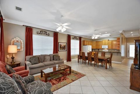 208 E 20th ST Cameron TX 76520