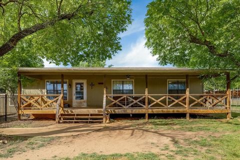 Photo of 21500 Bluejay BLVD, Lago Vista, TX 78645 (MLS # 5485783) Photo of 21500 Bluejay BLVD, Lago Vista, TX 78645 (MLS # 5485783)