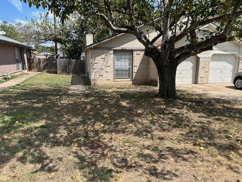Photo of 16133 Stoneham CIR, Pflugerville, TX 78660 (MLS # 7193351)