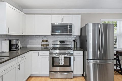 Tiny photo for 1137 Richardine Ave, Austin, TX 78721 (MLS # 3256336)