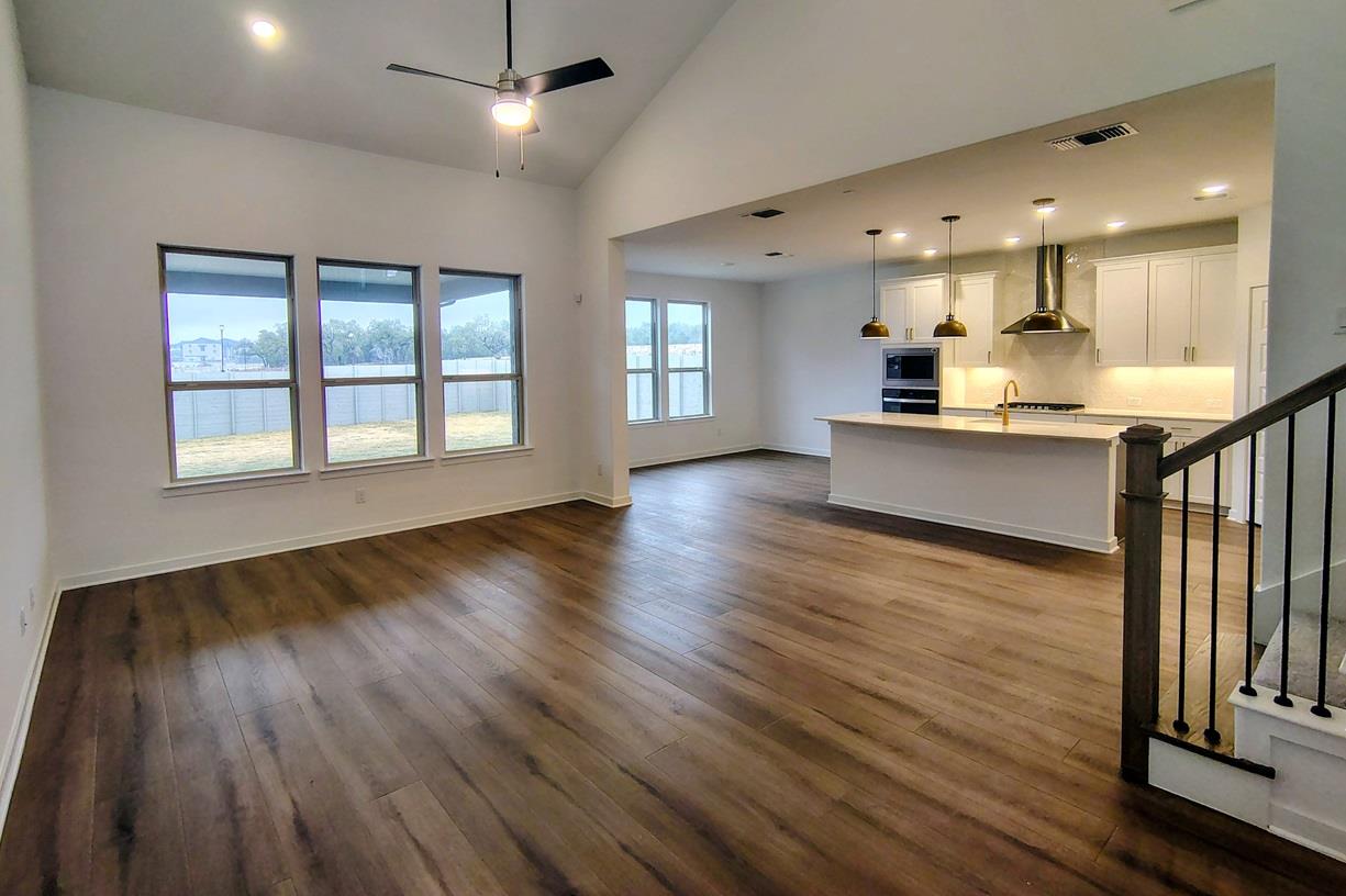 1824 Spring Mountain CV