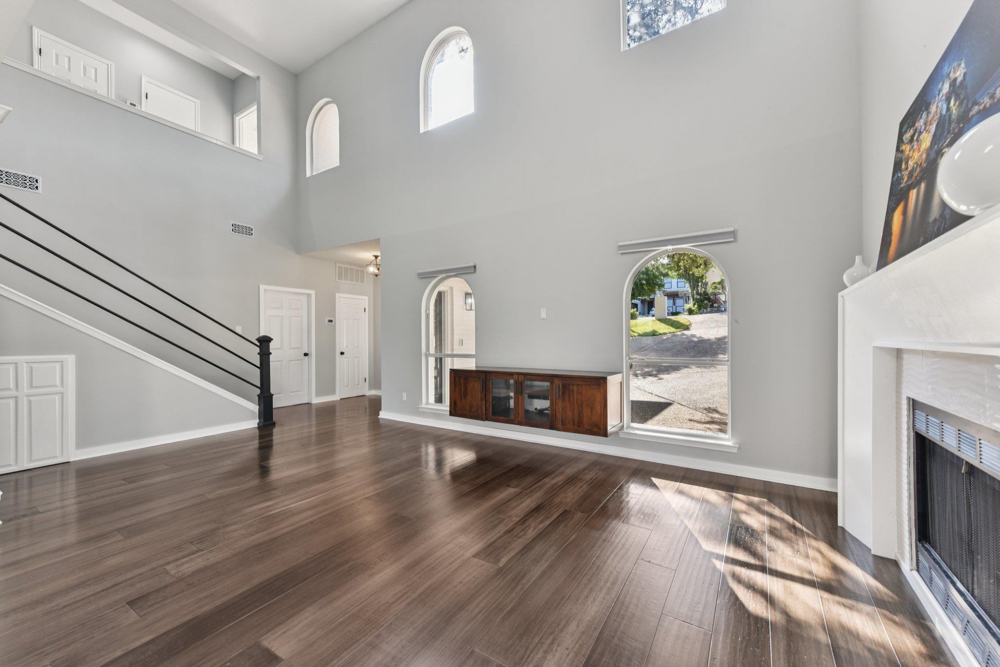 319 Hazeltine DR