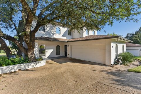 Tiny photo for 319 Hazeltine DR, Lakeway, TX 78734 (MLS # 4736999)