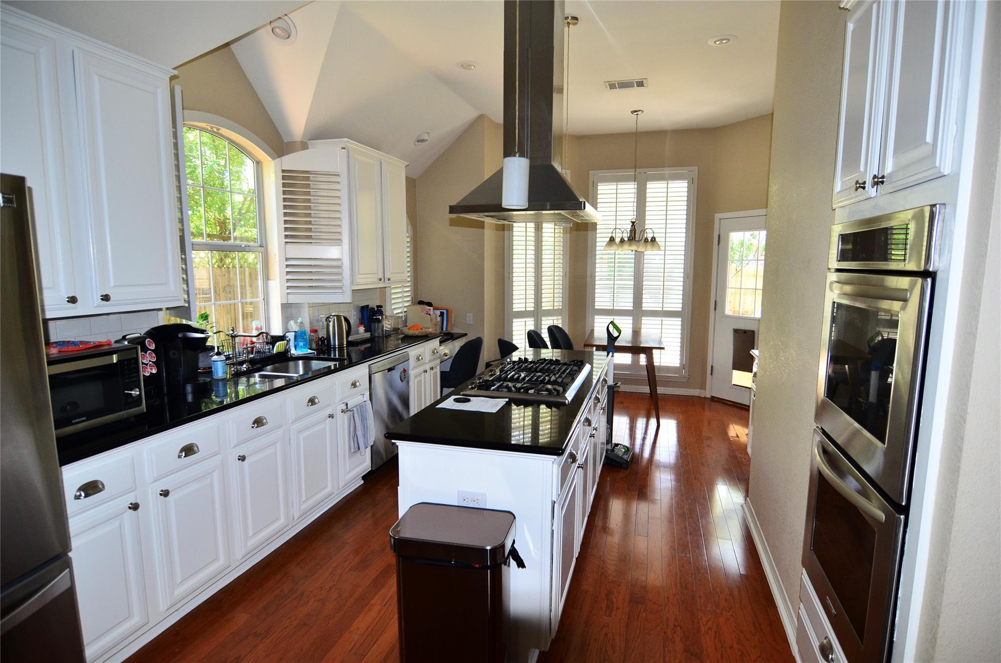 11105 Calavar DR