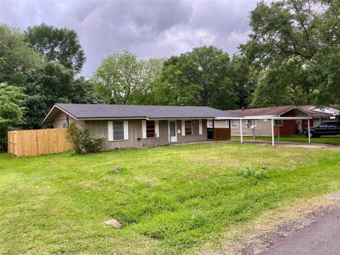 Photo of 260 Bradford DR, Beaumont, TX 77707 (MLS # 2598824)