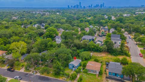 Photo of 1408 Luna ST, Austin, TX 78721 (MLS # 3136628)