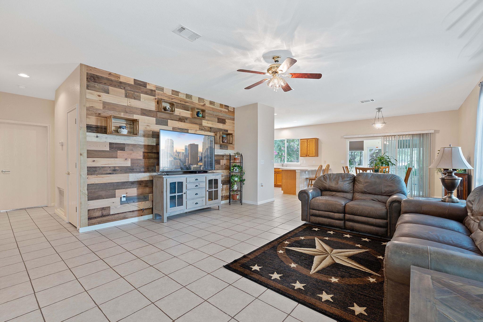 207 Guadalupe TRL
