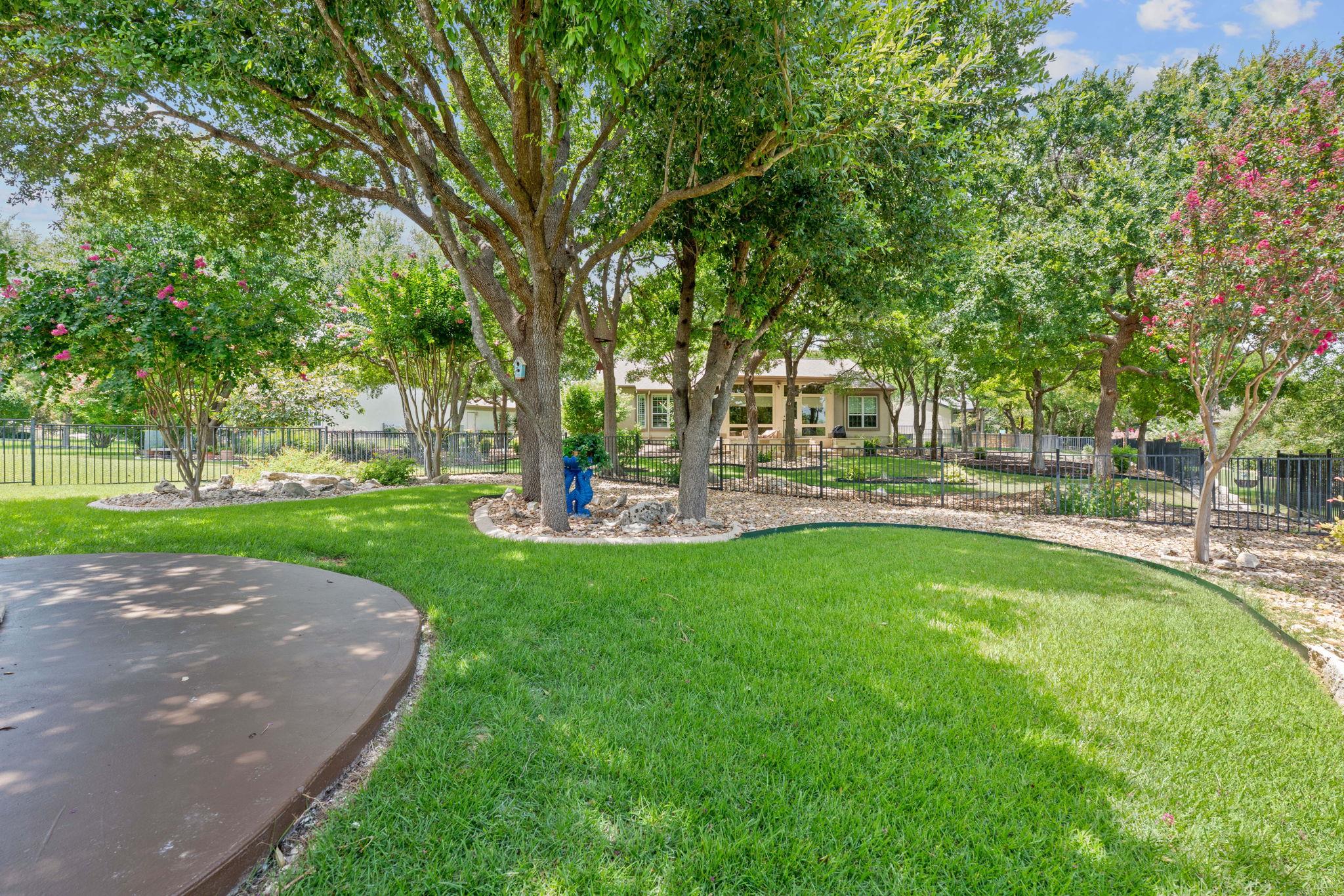 207 Guadalupe TRL