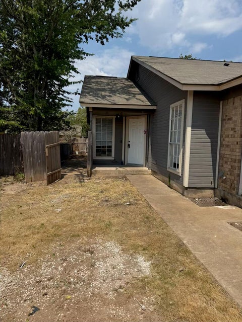 Photo of 12308 DELLREY DR #A, Austin, TX 78758 (MLS # 9473843)