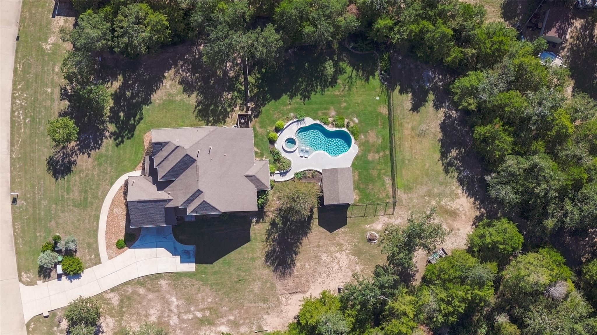 245 Chisholm TRL