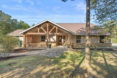 Photo of 133 Blue Jack Oak LN, Bastrop, TX 78602 (MLS # 6236548)