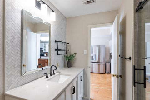 Tiny photo for 7158 Chimney CORS #7204, Austin, TX 78731 (MLS # 2998293)