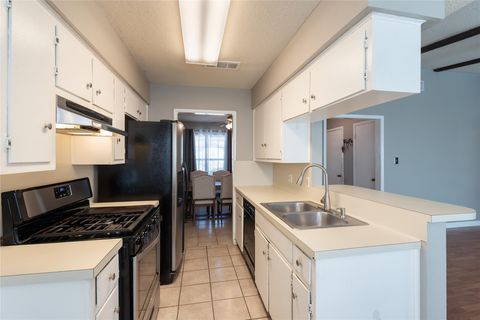 Tiny photo for 503 Westmorland DR, Austin, TX 78745 (MLS # 9660039)