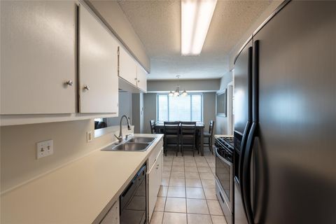 Tiny photo for 503 Westmorland DR, Austin, TX 78745 (MLS # 9660039)