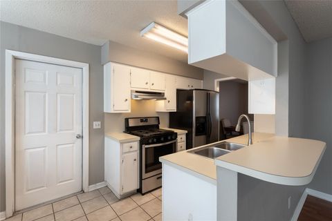 Tiny photo for 503 Westmorland DR, Austin, TX 78745 (MLS # 9660039)