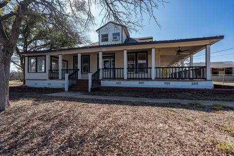Photo of 1501 Beaver LN, Florence, TX 76527 (MLS # 3634244)
