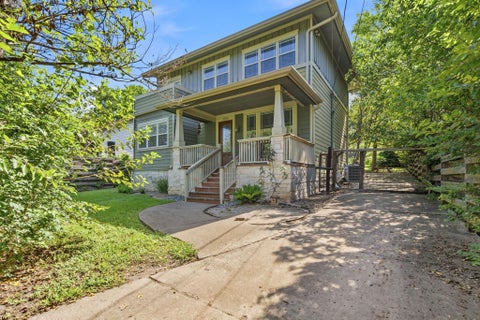 Photo of 1305 Cometa ST, Austin, TX 78721 (MLS # 6441494)