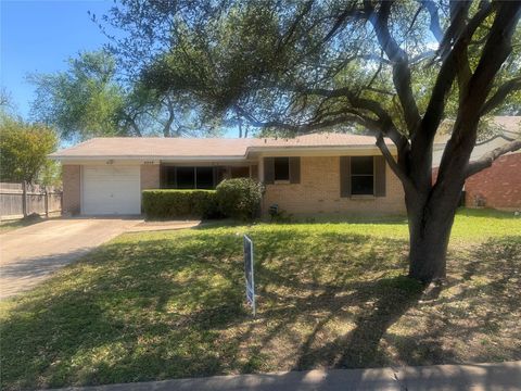 Photo of 8209 Easter CV, Austin, TX 78757 (MLS # 7875886)