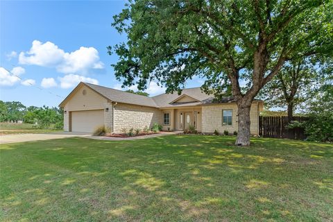 1518 Skyline DR Kingsland TX 78639