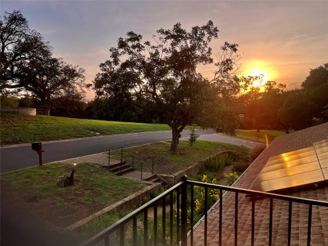 Tiny photo for 1706 Windoak DR, Austin, TX 78741 (MLS # 7365493)