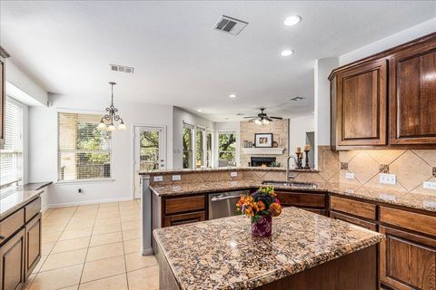 Tiny photo for 8113 Via Verde DR, Austin, TX 78739 (MLS # 9738632)