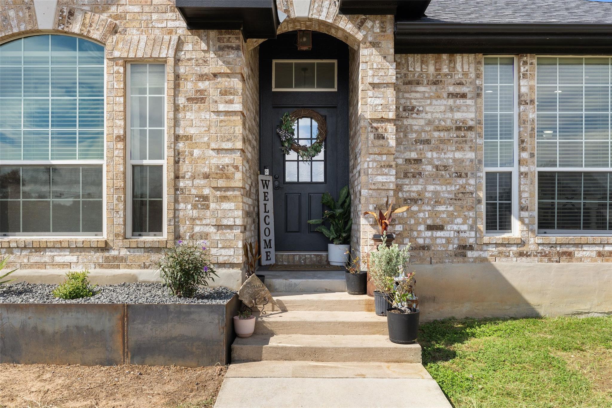213 Beauchamp RD