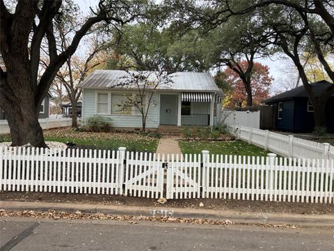 Photo of 1916 W 39th ST, Austin, TX 78731 (MLS # 9694868)