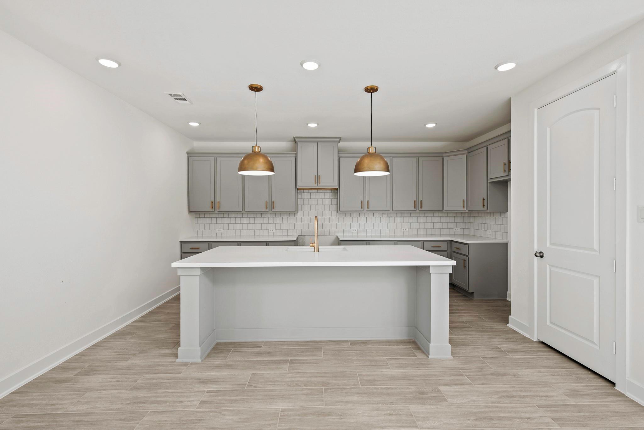 133 Emerald Grove DR